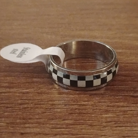 Stainless Steel Unisex Ring Black And White Checkered Pattern Size 10 - Picture 3 of 3